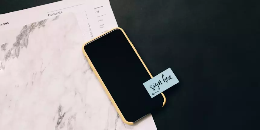 photo 1554252116 cb46b6d2df78